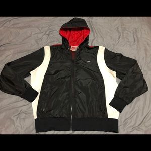 VTG 80’/90’s RARE (in condition) Nike windbreaker
